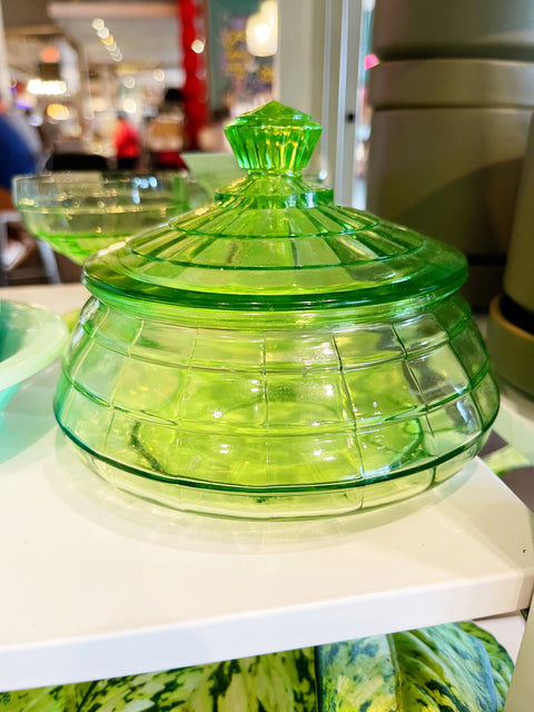 Vintage Anchor Hocking Vaseline Optic Lidded Dish