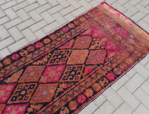 Evelyn Vintage Rug 2.7'x10.4'