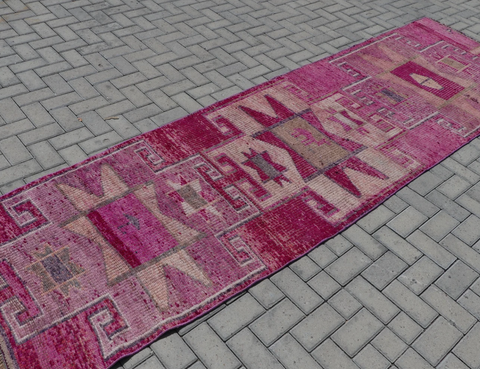 Edith Vintage Rug 3.3'x12.2