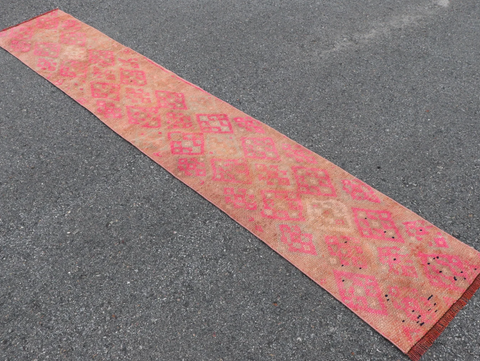 Eleanor Vintage Rug 1.8'x10.2'