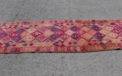 Agnes Vintage Rug 2.7'x10.6'