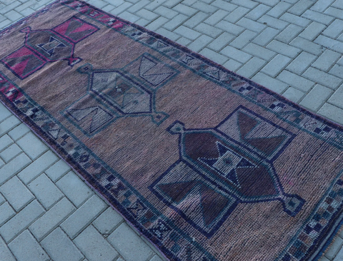 Agatha Vintage Rug 3.3x8.5'