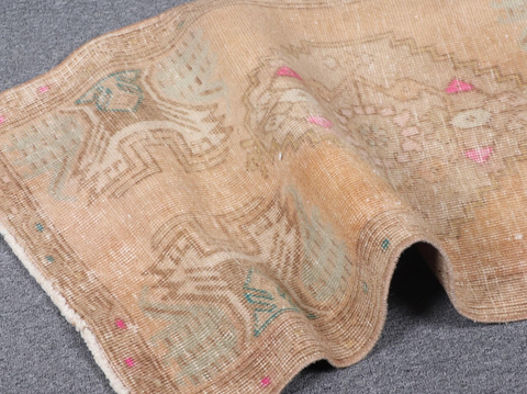 Annmarie Vintage Rug 1.7'x3.'